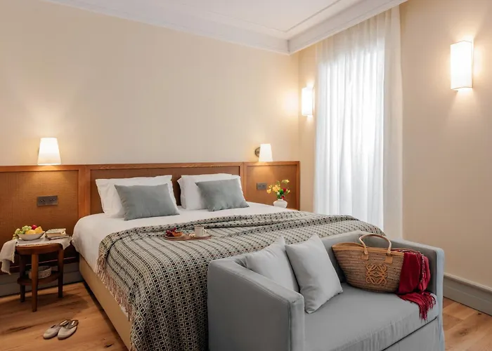 Palacio De Tavira, A Small Luxury Of The World